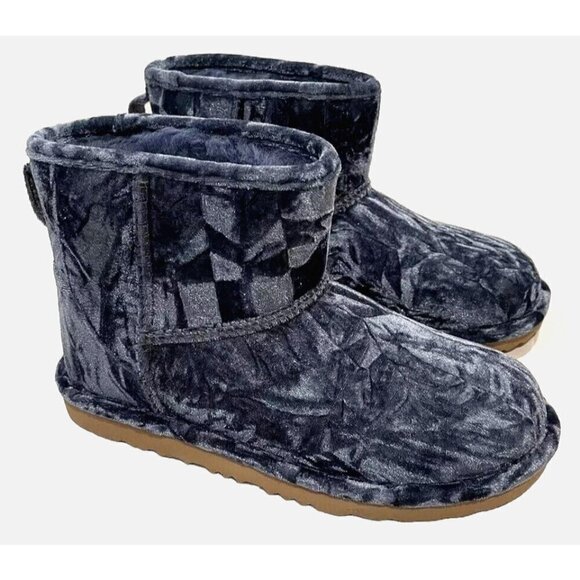 New UGG Classic Mini II Blue Crushed Velvet Sheepskin Boots - Picture 1 of 11